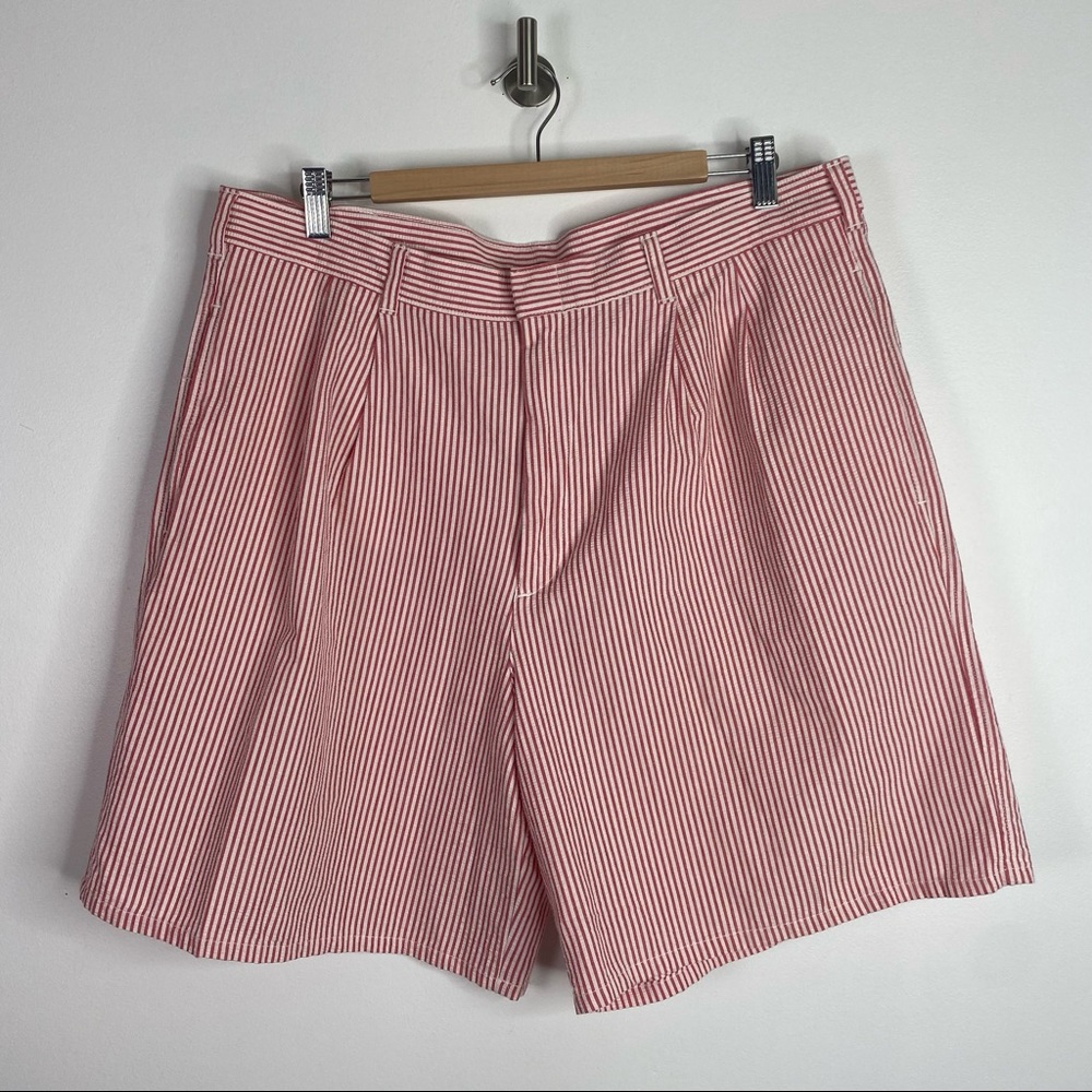 T Harris London Red Seersucker Shorts Size 38